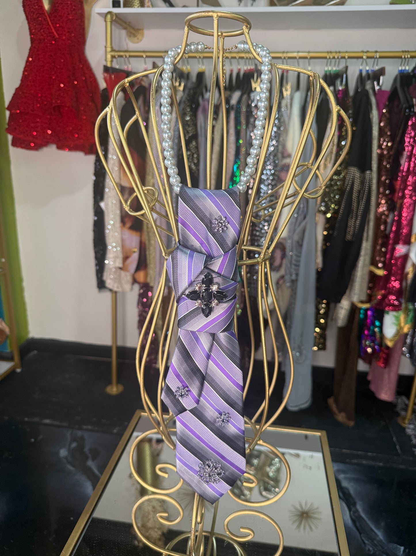 🪡 Custom Tie Necklace