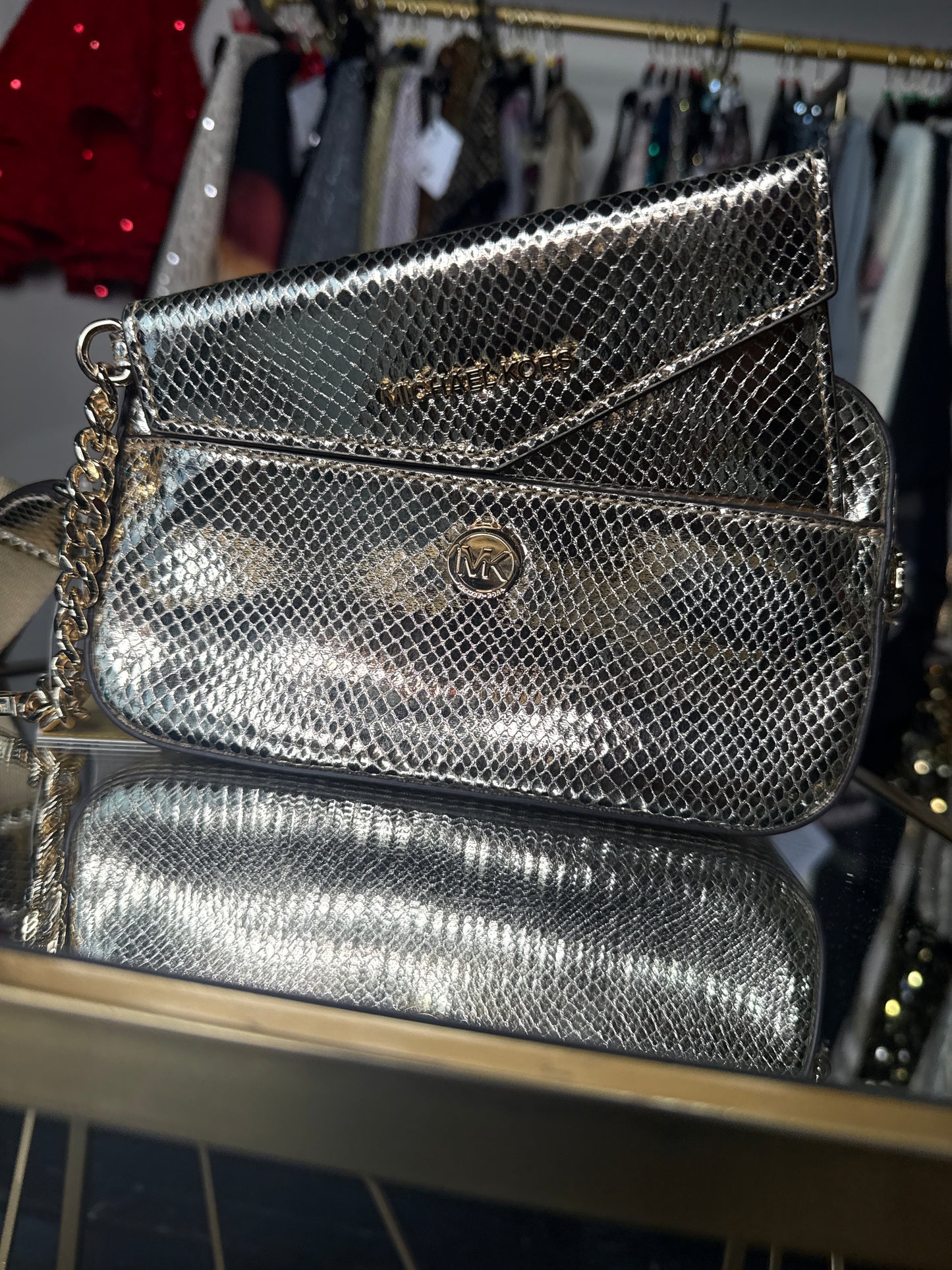 🔥 Michael Kors Maisie Small Women 2 in 1 Camera Shoulder Crossbody Bag