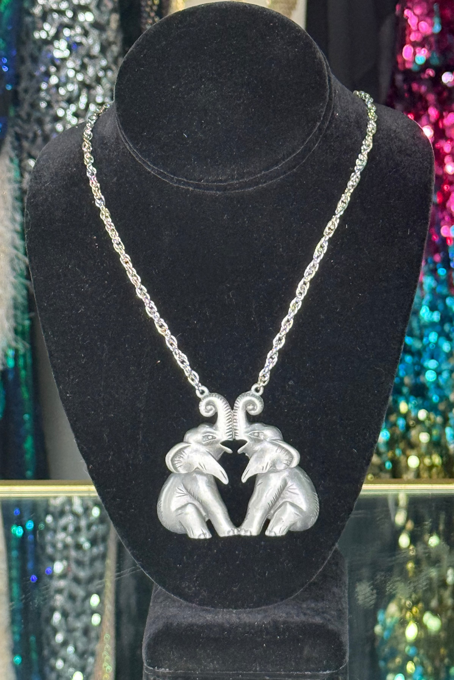 VTG Double Elephant Necklace