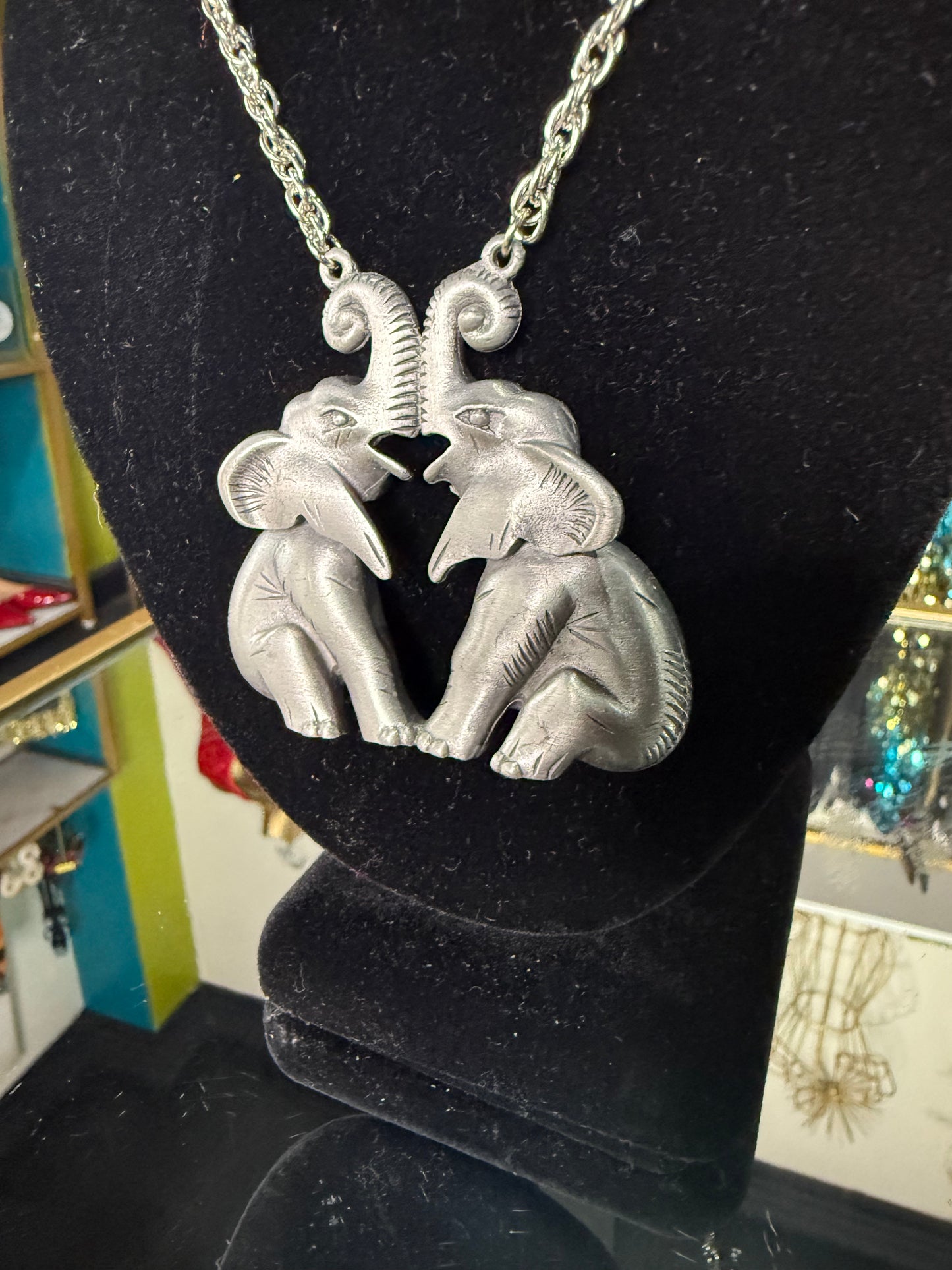 VTG Double Elephant Necklace
